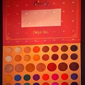 Makeup Palette with glitter eyeshadow